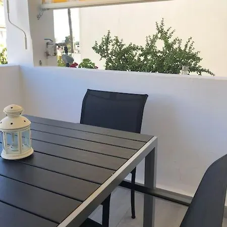 Encantador Residencial Con Piscina アパート トレモリノス