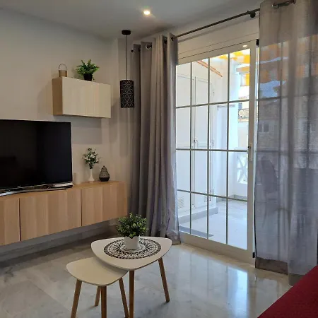 アパート Encantador Residencial Con Piscina