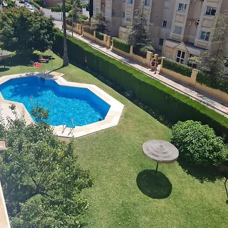 Encantador Residencial Con Piscina Torremolinos