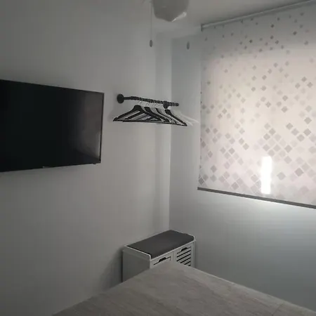 Encantador Residencial Con Piscina *