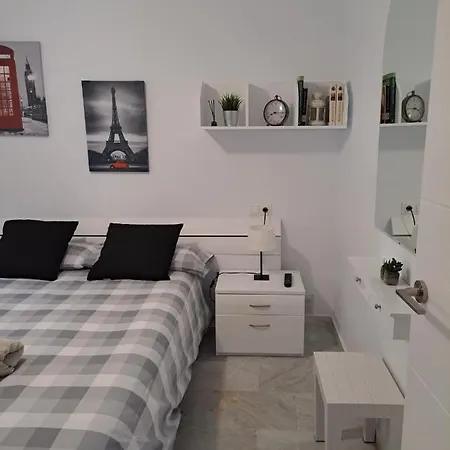 Encantador Residencial Con Piscina