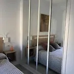 Encantador Residencial Con Piscina